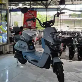 SEPEDA LISTRIK TERBARU GARANSI RESMI