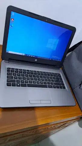 Laptop Hp layar 14 inch