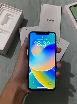iPhone X 256GB White