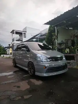 Nissan Serena 2010 Bensin