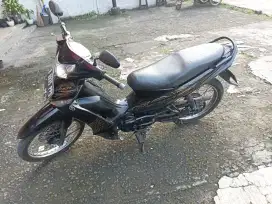 Yamaha vega ZR 2011 surt kumplit pjk telt