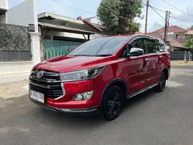 Innova Venturer 2.4 Diesel 2017 AT Full Orisinil Low KM Serv Record