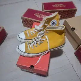 Sepatu converse chuck 70 hi sunflo