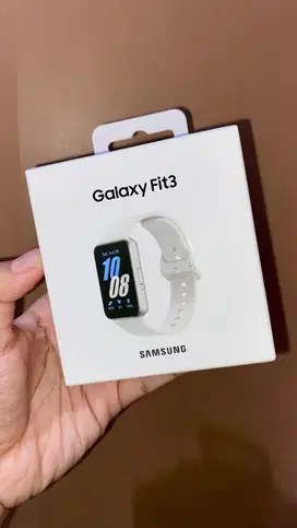 [NEW] Samsung Galaxy Fit 3 - Silver