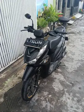 Beat Street 2022 Hitam