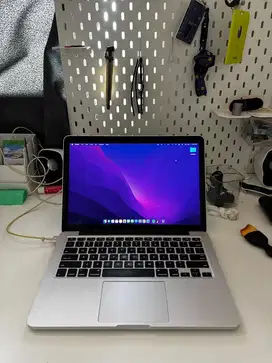 Macbook Pro A1502 (EMC2835) Second first hand