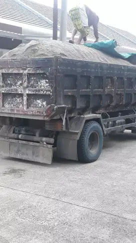 Jual pasir isi 7 kubik.Free ongkir