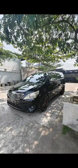 Innova G Diesel AT 2011 FULL SPEC