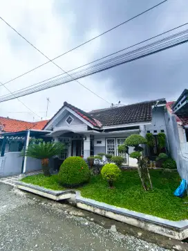 Rumah adem nyaman untuk keluarga kecil dengan lingkungan ramah anak