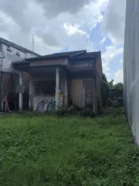 Dijual Tanah dan Bangunan Rumah