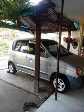 Mobil Hyundai Atoz tahun 2001