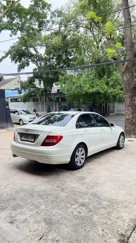 Mercedes-Benz C200 2012 Bensin