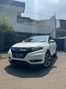 (CASH) HRV E CVT 2016 LOW KM