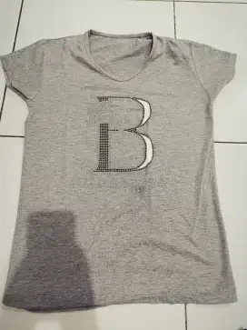 kaos abu preloved