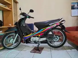 Honda Supra X 2005 warna hitam 100cc