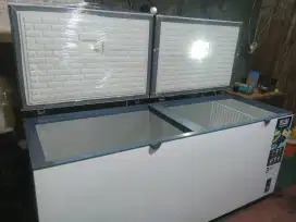 Freezer box 750 liter second bekas gea