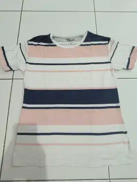 kaos garis putih pink preloved