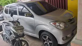 Daihatsu Xenia 2010 Bensin
