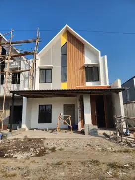 Dijual Rumah 2lantai area baki solo baru sukoharjo 500jt ant