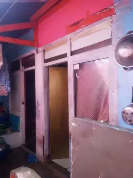 Jual rumah kontrakan 4 kamar