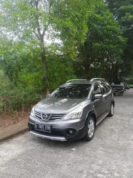 Nissan Grand livina 2013 Bensin