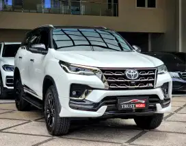 4x4 TOYOTA FORTUNER GR SPORT TETRADRIVE 2024 WHITE PEARL