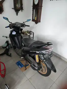 Motor Mio 2008 warna hitam