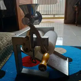 Mesin Pencetak atau Pembulat Boba/Pil