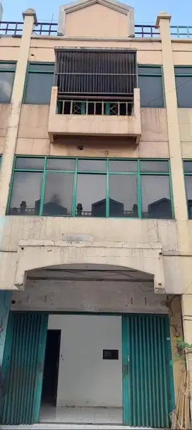 Disewakan ruko Pengampon Square dekat tengah kota