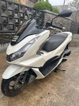 Dijual cepat PCX 160 CBS 2022 cbs Kilometer rendah