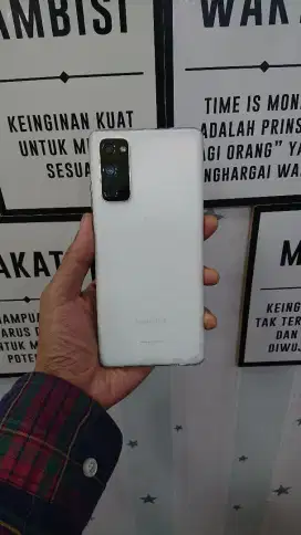Samsung S20 FE 8/128 GB Fullset