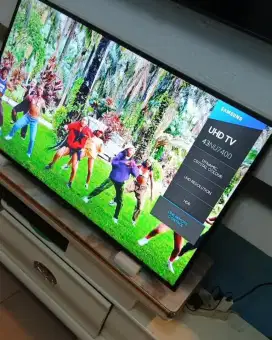 tv samsung 43 inch crystal UHD 4k