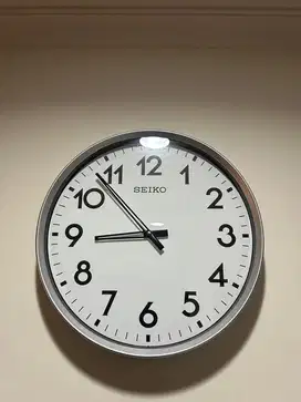Jam dinding Seiko qxa560s diameter 42cm