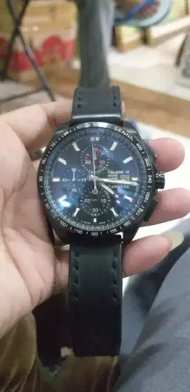 Dijua jam tangan pria