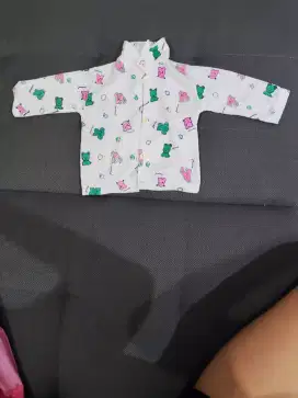 [Preloved] Baju Atasan Lengan Panjang Anak Putih Motif