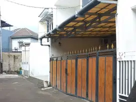 Rumah DIjual Kembangan - Kav Hankam. Dalam Komplek Jalan Utama. NEGO