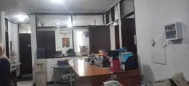 Gedung perkantoran 3.5 lantai maindroad Buah Batu dkt hotel horison