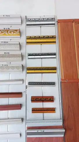 Lis plafon PVC per batang