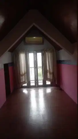 Rumah siap huni accesable dekat stasiun dan Tol Pisok Bintaro Tangsel