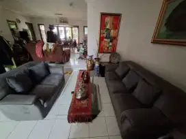 Sofa Ruang Tamu dan Meja Kaca