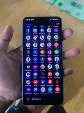 poco f6 8/256 nego like new