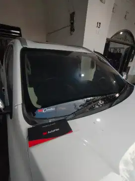 kaca film mobil dan gedung