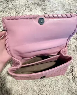 Good Deal !! Bottega Veneta Bag