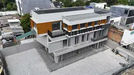 DIJUAL GEDUNG PERKANTORAN BARU DIBANGUN HOOK DEKAT KKO TB SIMATUPANG