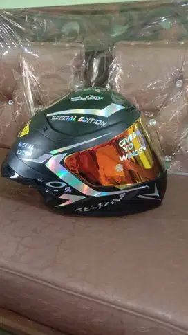 Helm full face kyt TT COURSE