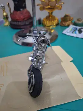 Mainan motor branded 
Harley davidson 
Limiyed edition 
Barang terawat