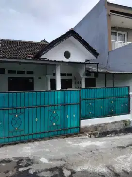 Dijual Rumah, Lokasi Strategis antara Depok dan Cibinong