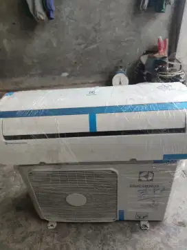 Ready ac Electrolux 1/2pk bergaransi