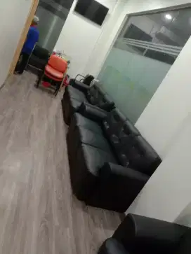 Melayani servis sofa panggilan