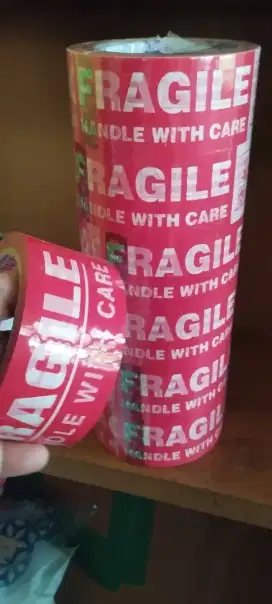 Solatip Solasi Lakban Merah Fragile 4,5 cm